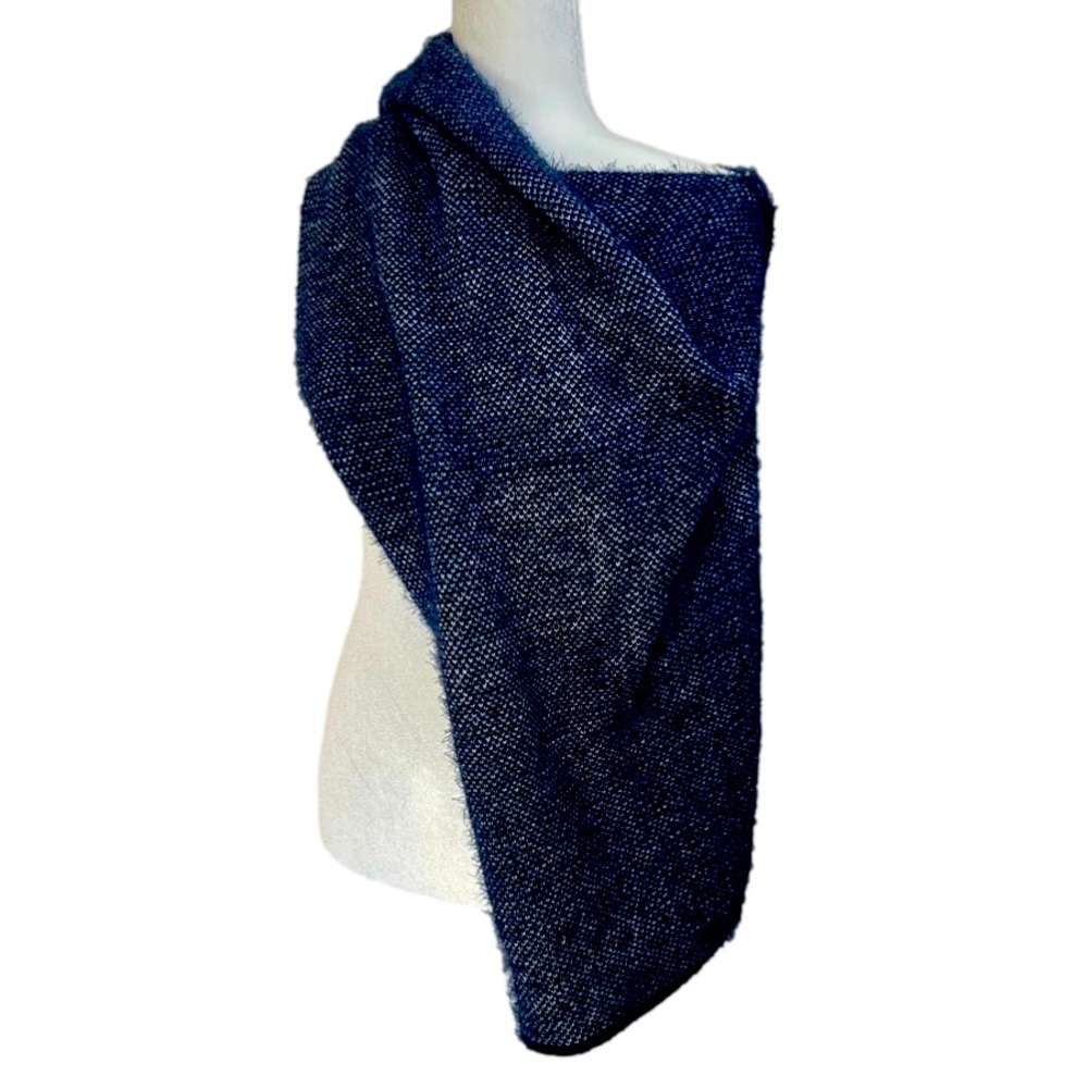 Cashmere Blend, Reversible Navy and White Paisley Print Poncho
